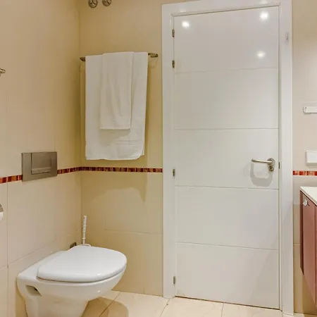 Eleonora, Luxury With Heated Pool Ocean View In Adeje, Tenerife 别墅