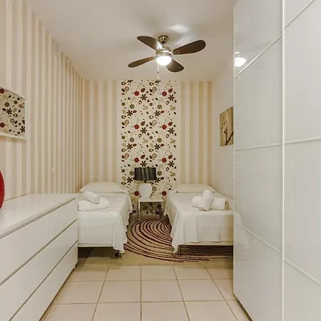 Eleonora, Luxury With Heated Pool Ocean View In Adeje, Tenerife 别墅 *