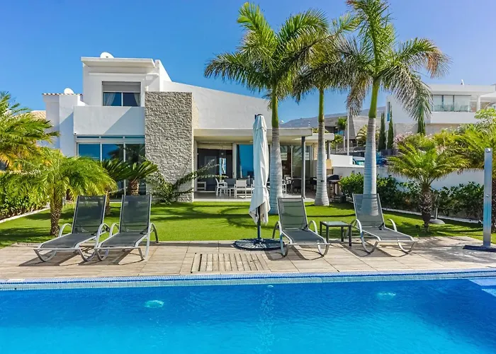 Вилла Eleonora, Luxury With Heated Pool Ocean View In Adeje, Tenerife