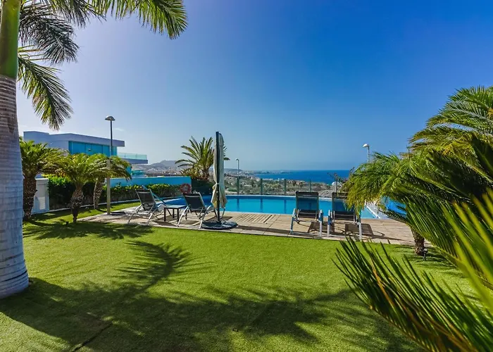 Eleonora, Luxury With Heated Pool Ocean View In Adeje, Tenerife