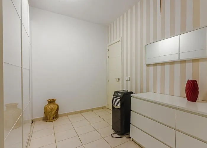 Eleonora, Luxury With Heated Pool Ocean View In Adeje, Tenerife Вилла