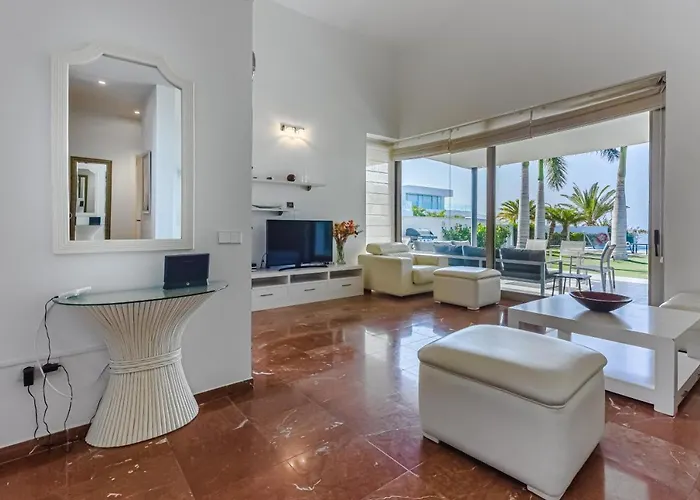 Eleonora, Luxury With Heated Pool Ocean View In Adeje, Tenerife Вилла Адехе