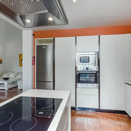 Eleonora, Luxury With Heated Pool Ocean View In Adeje, Tenerife Villa