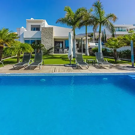Eleonora, Luxury With Heated Pool Ocean View In Adeje, Tenerife 아데제