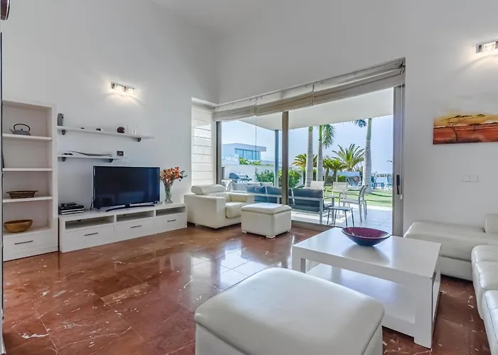 Eleonora, Luxury With Heated Pool Ocean View In Adeje, Tenerife Адехе