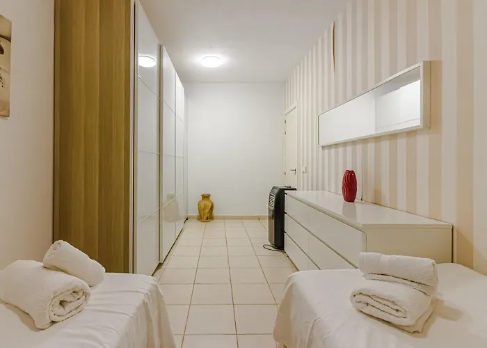 Eleonora, Luxury With Heated Pool Ocean View In Adeje, Tenerife Адехе