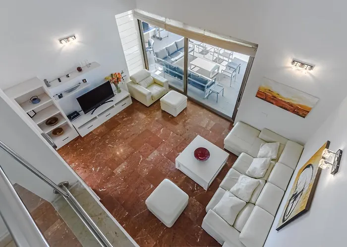 Eleonora, Luxury With Heated Pool Ocean View In Adeje, Tenerife Вілла