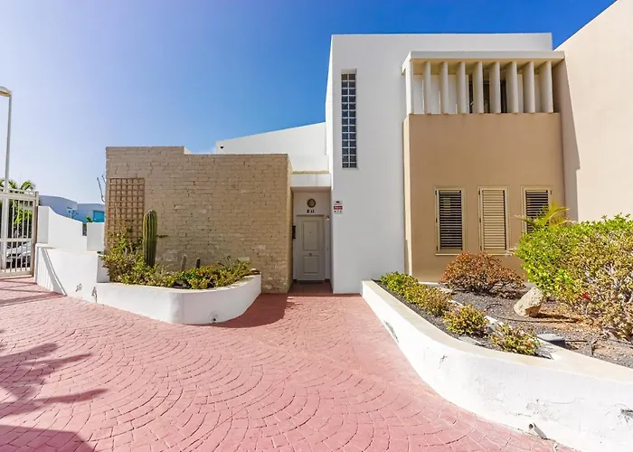 Вілла Eleonora, Luxury With Heated Pool Ocean View In Adeje, Tenerife