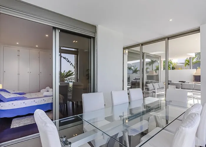 Eleonora, Luxury With Heated Pool Ocean View In Adeje, Tenerife Вілла Адехе